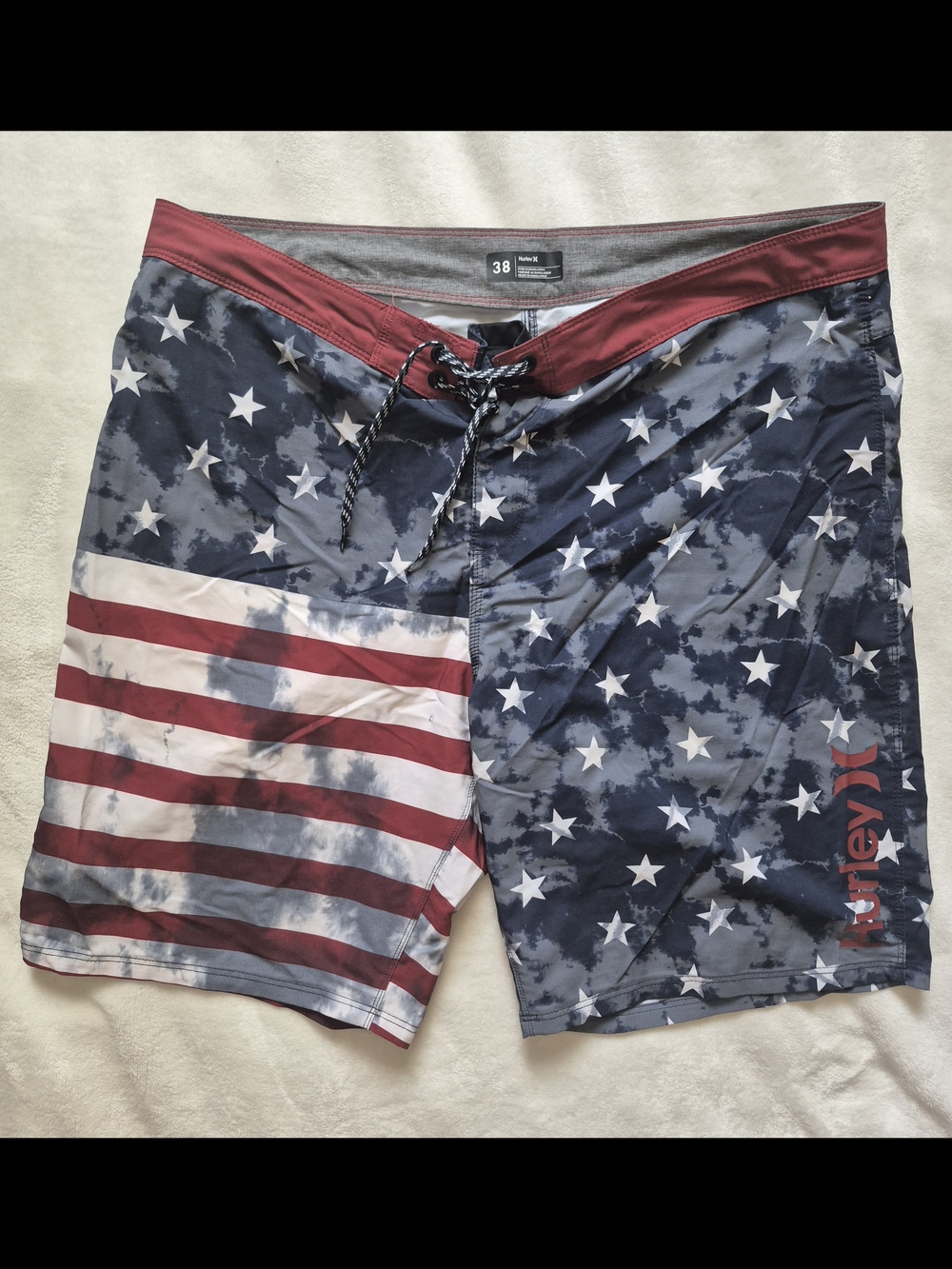 Hurley Men’s Red & Navy Star-Spangled Swim Board Shorts